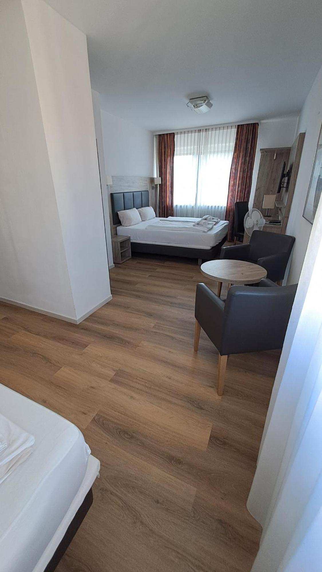 Hotel Central Hauptbahnhof Heidelberg Exteriér fotografie